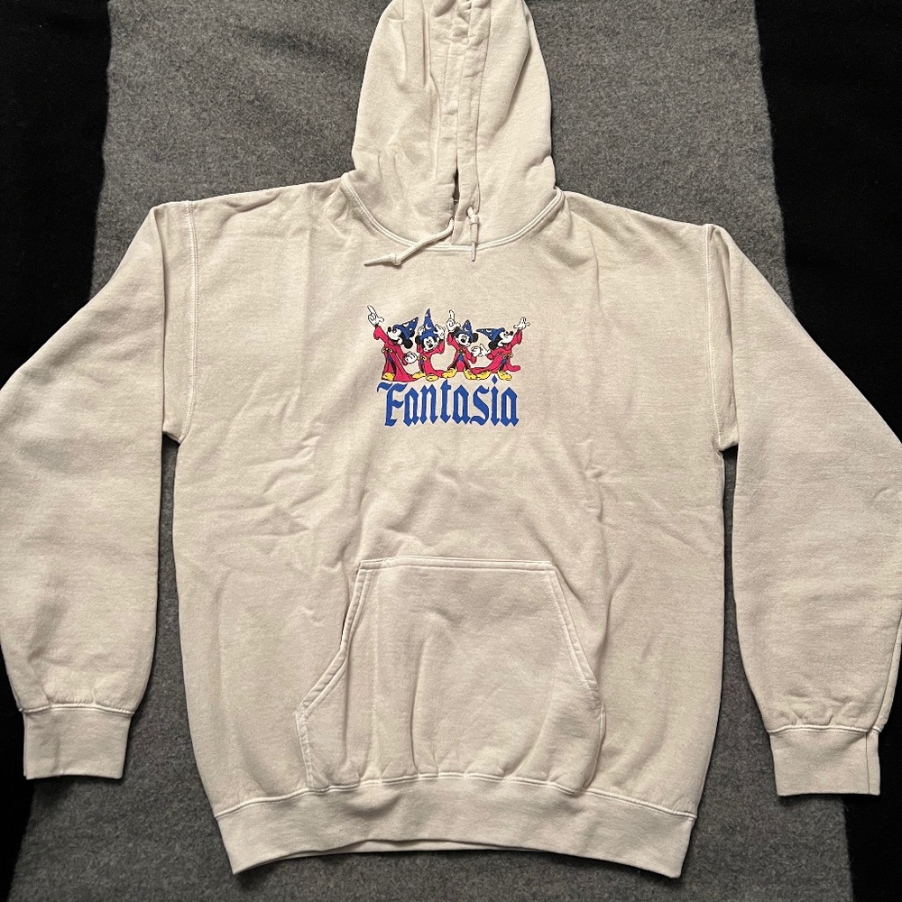 DISNEY Fantasia Pullover Hoodie Sweatshirt SMALL NWT Urban Outfitters Exclusive